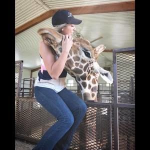 Meet your Posher, Jocelyn